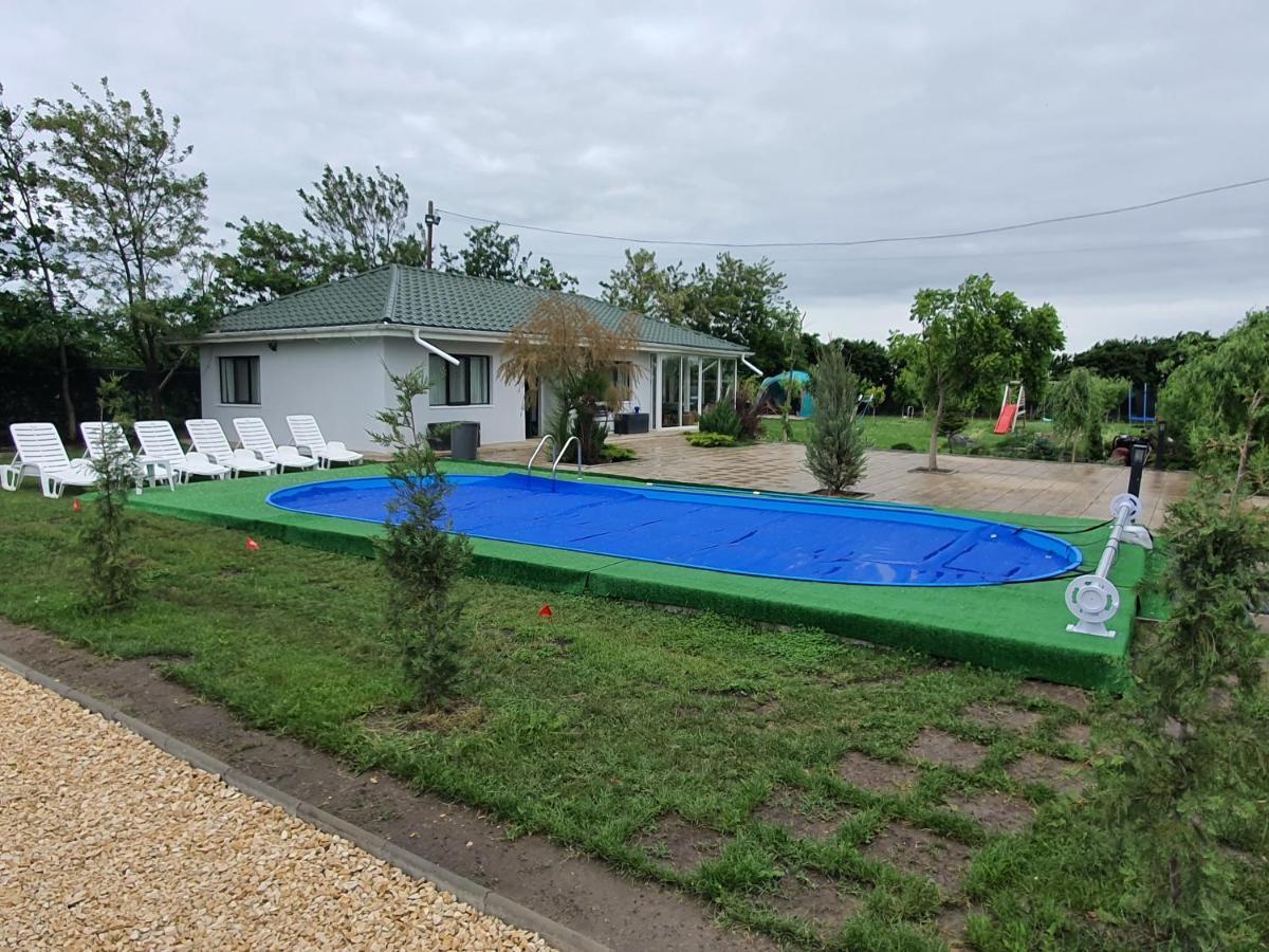 Casa Elis Piscina, Jacuzzy , Sauna, Ciubar Merei Exterior photo